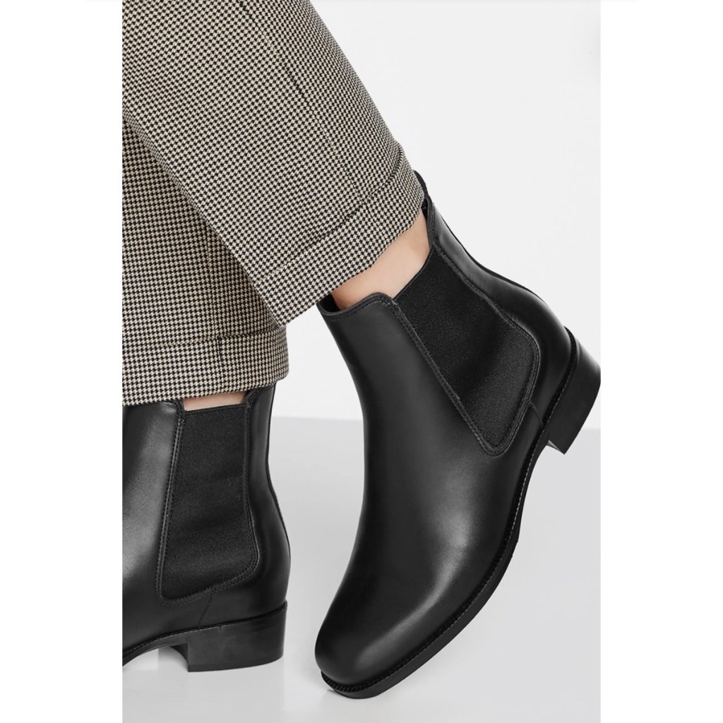 New La Canadienne Smile Leather Chelsea Boot Black Sz 9.5